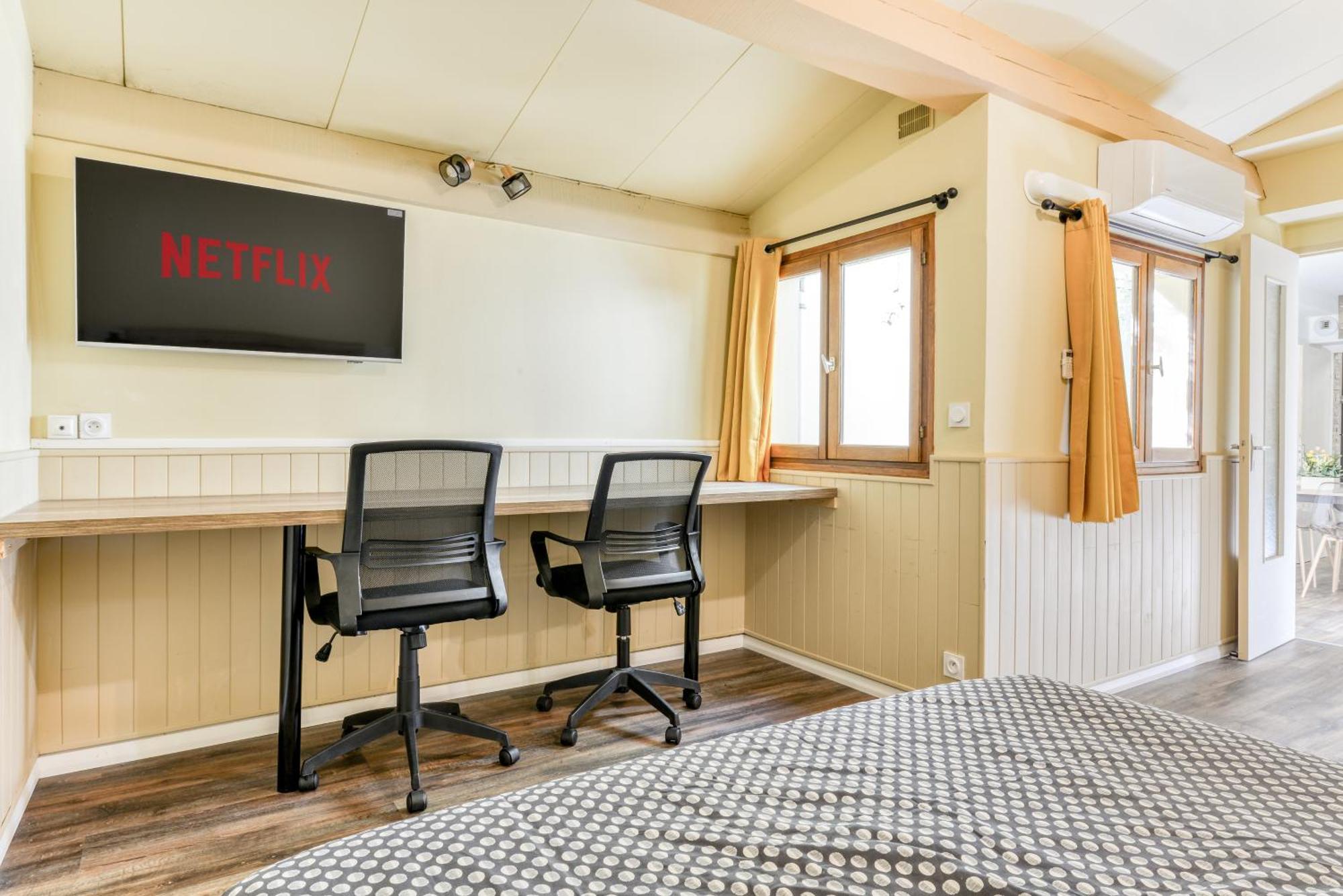 Cote Palais Avec Climatisation - Fibre & Netflix - Spacieux En Rez-De-Chaussee Carcassonne Exterior foto